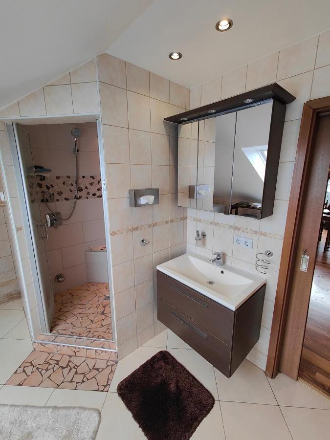 Komfort Ferienwohnung Biene Saarbrücken Eksteriør bilde